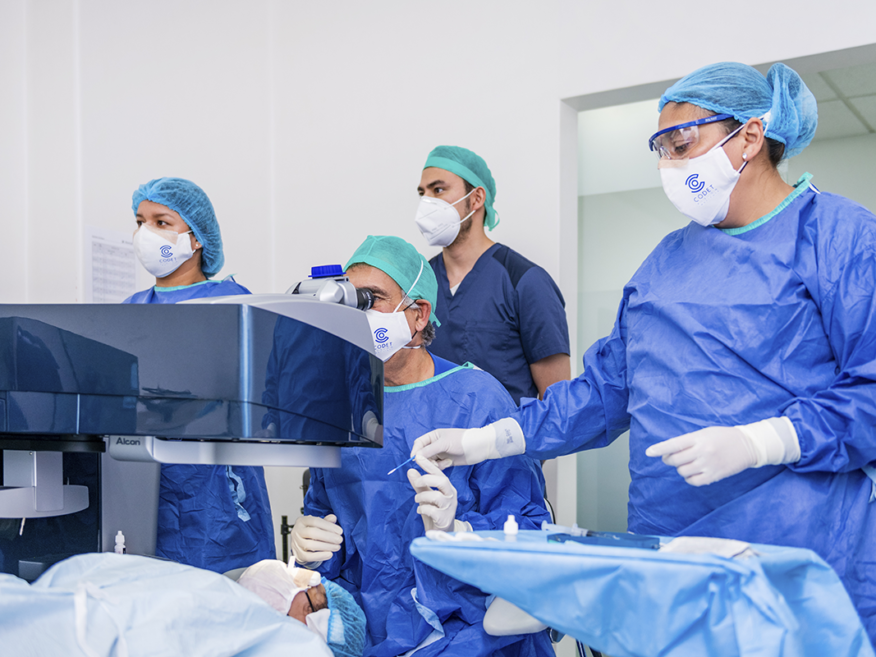 Dr-Chayet-WAVELIGHT-EX500-Excimer-staff